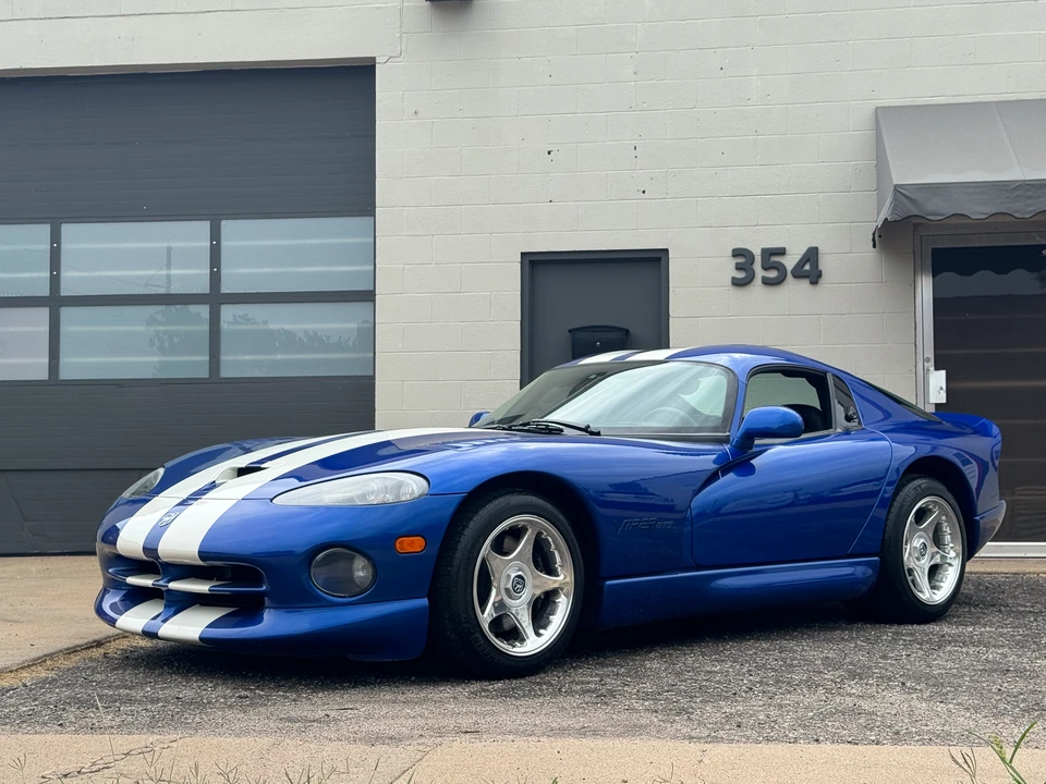 1996 Dodge Viper GTS 2nd Gen - Image 19 of 31