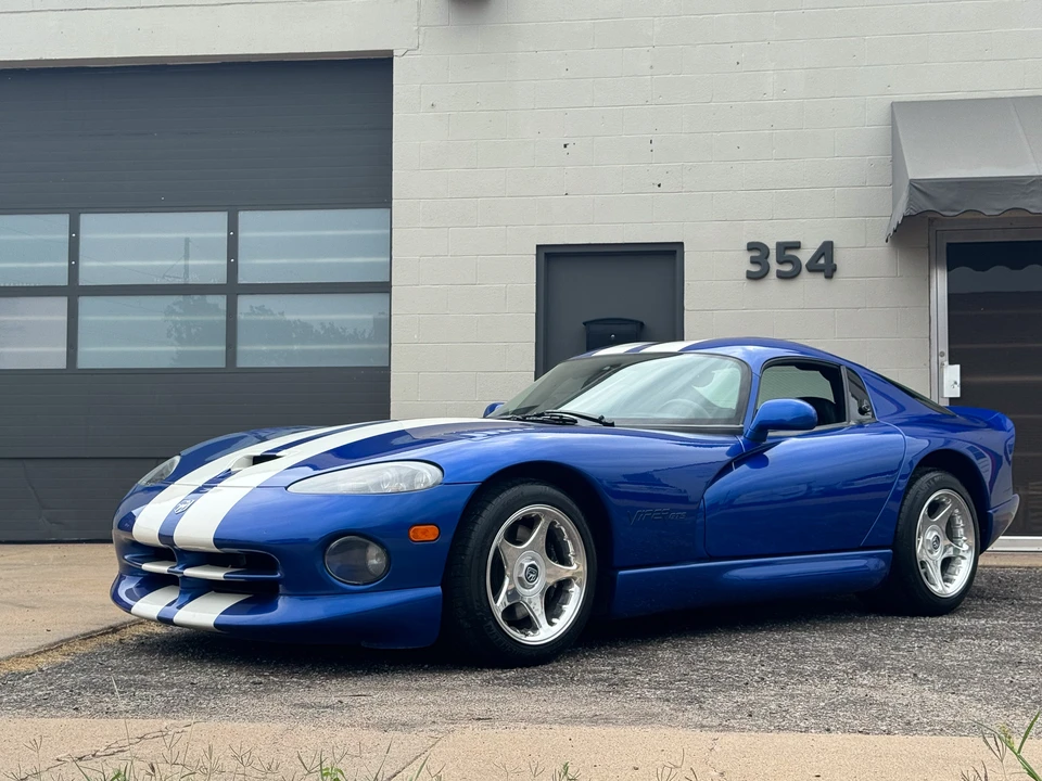 1996 Dodge Viper GTS 2nd Gen - Image 20 of 31