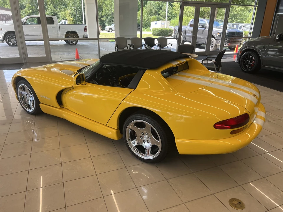 1996 Dodge Viper 2nd Gen - Image 15 of 31