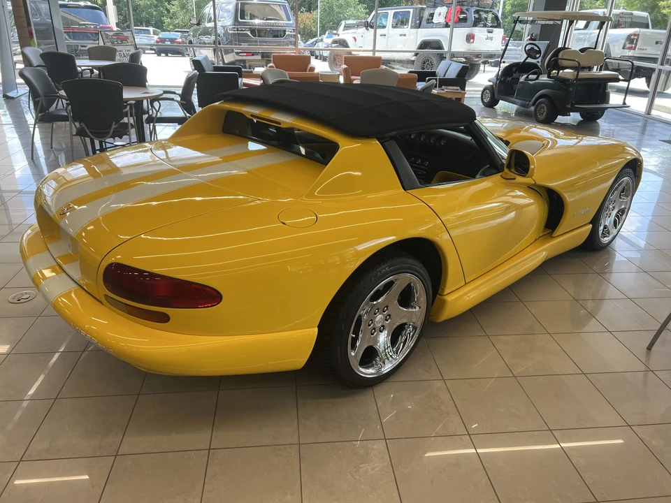 1996 Dodge Viper 2nd Gen - Image 14 of 31