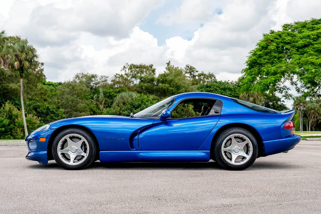 1997 Dodge Viper GTS 2nd Gen - Image 14 of 31
