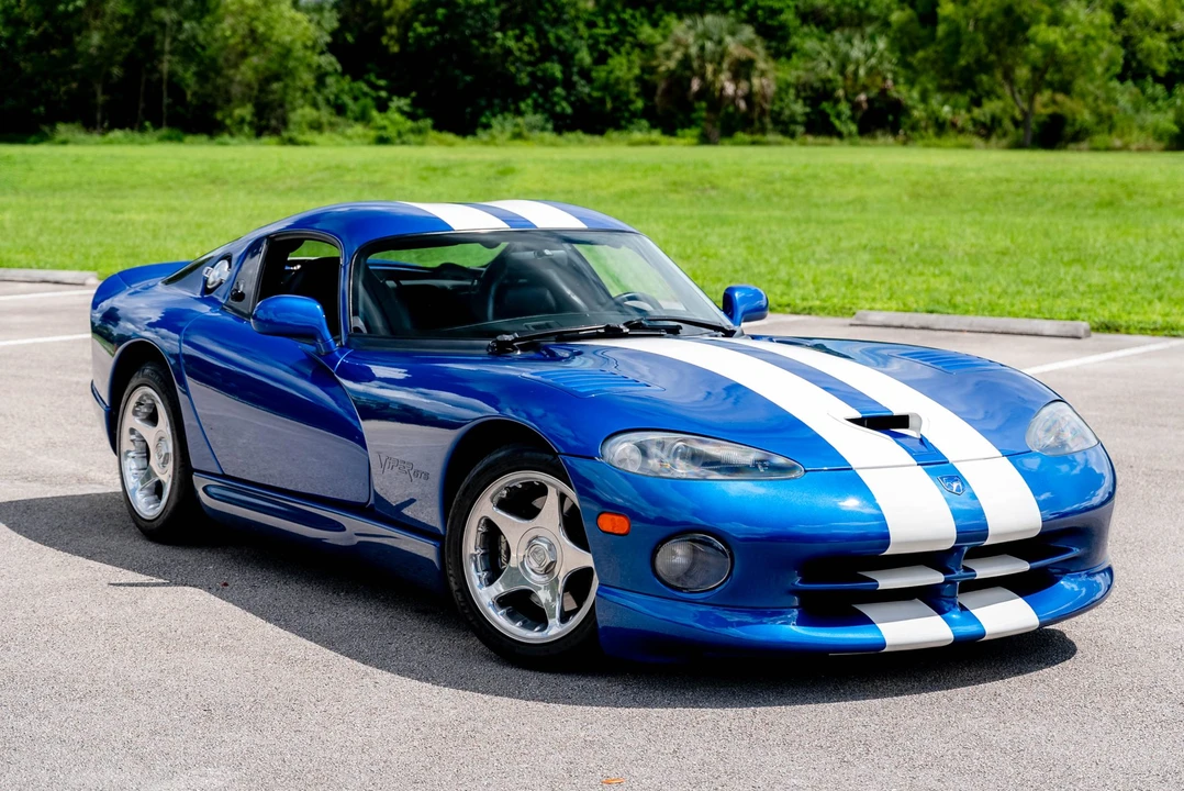 1997 Dodge Viper GTS 2nd Gen - Image 4 of 31