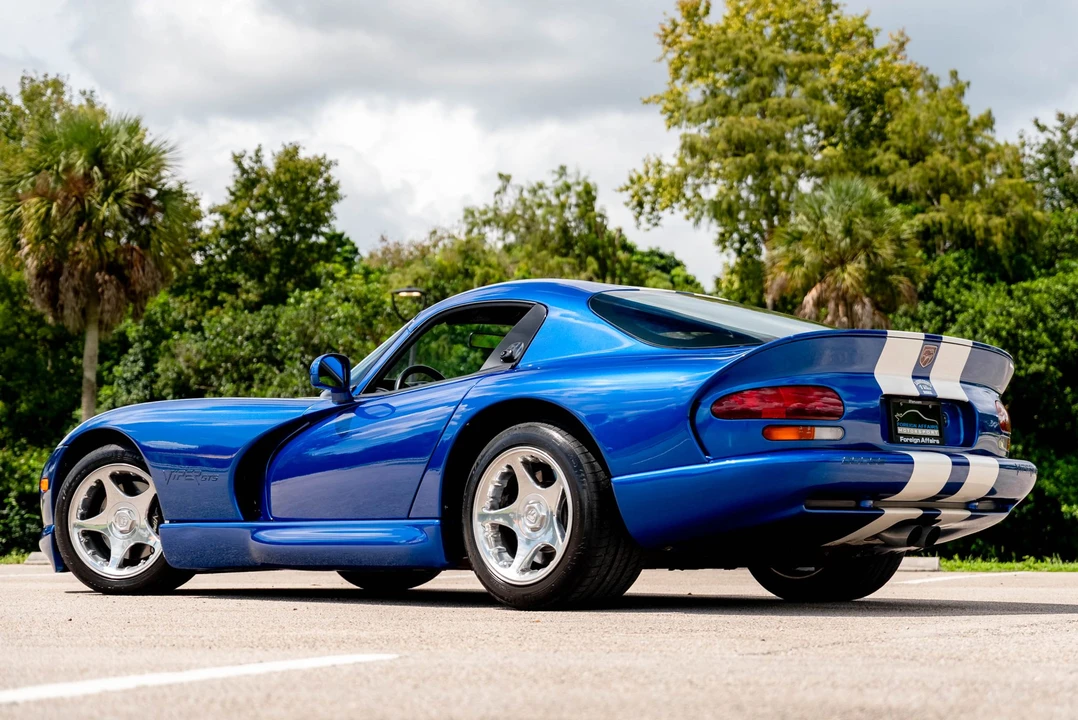 1997 Dodge Viper GTS 2nd Gen - Image 12 of 31