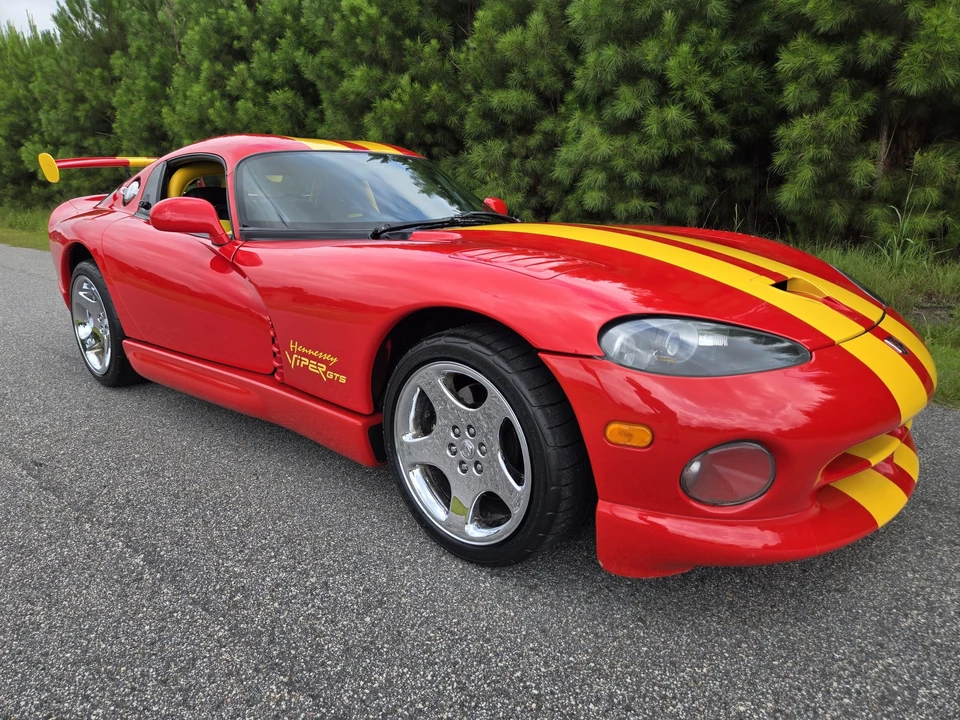 1997 Dodge Viper GTS 2nd Gen - Image 2 of 31