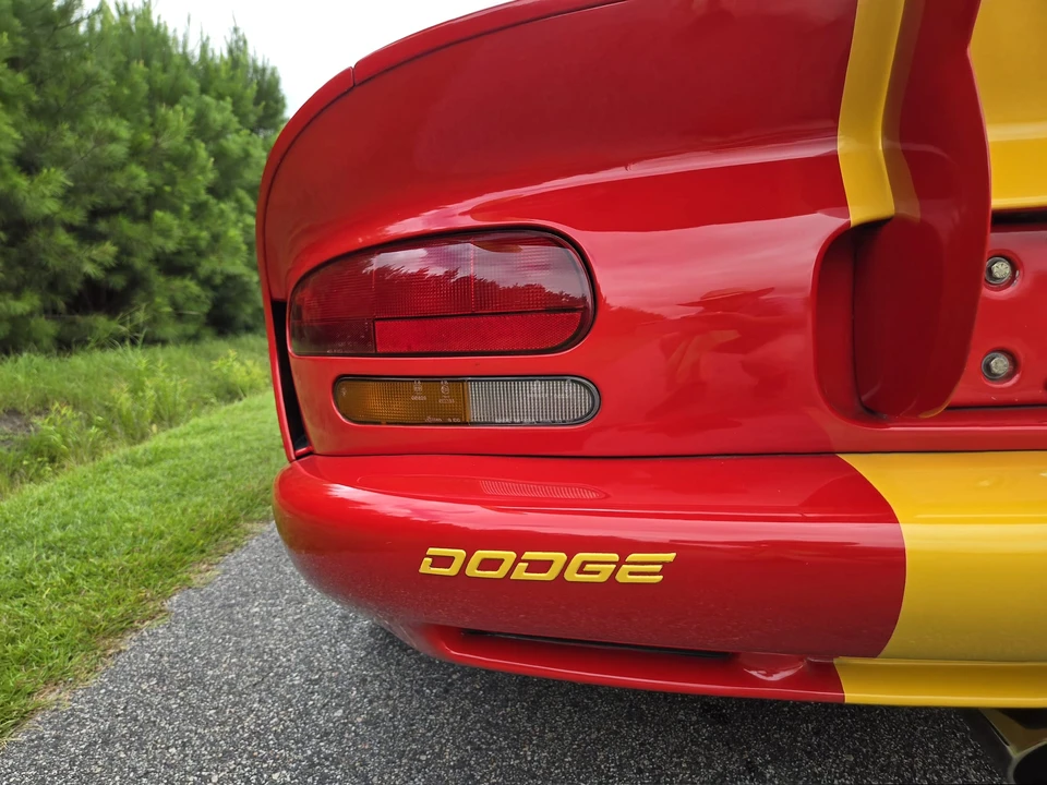 1997 Dodge Viper GTS 2nd Gen - Image 29 of 31