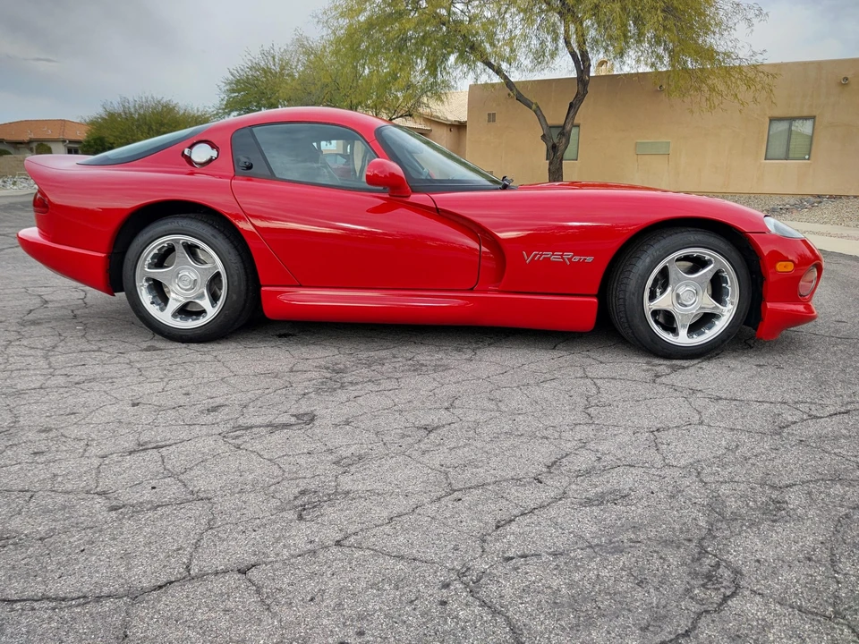 1998 Dodge Viper GTS 2nd Gen - Image 16 of 31