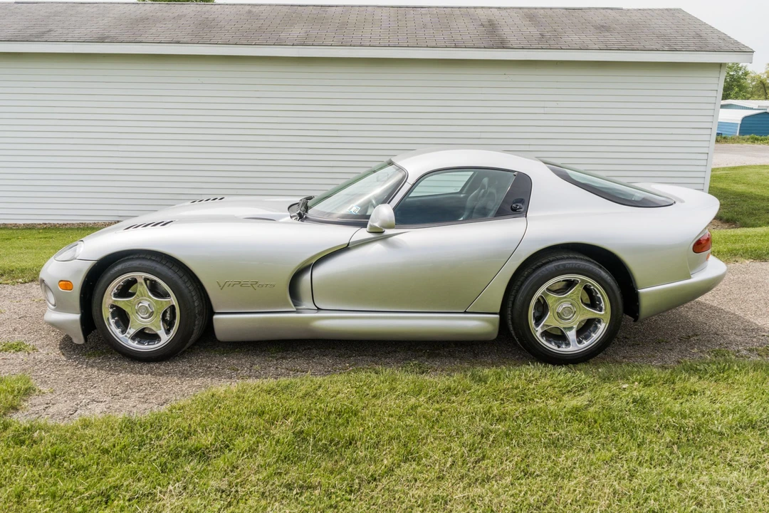 1998 Dodge Viper GTS 2nd Gen - Image 4 of 31