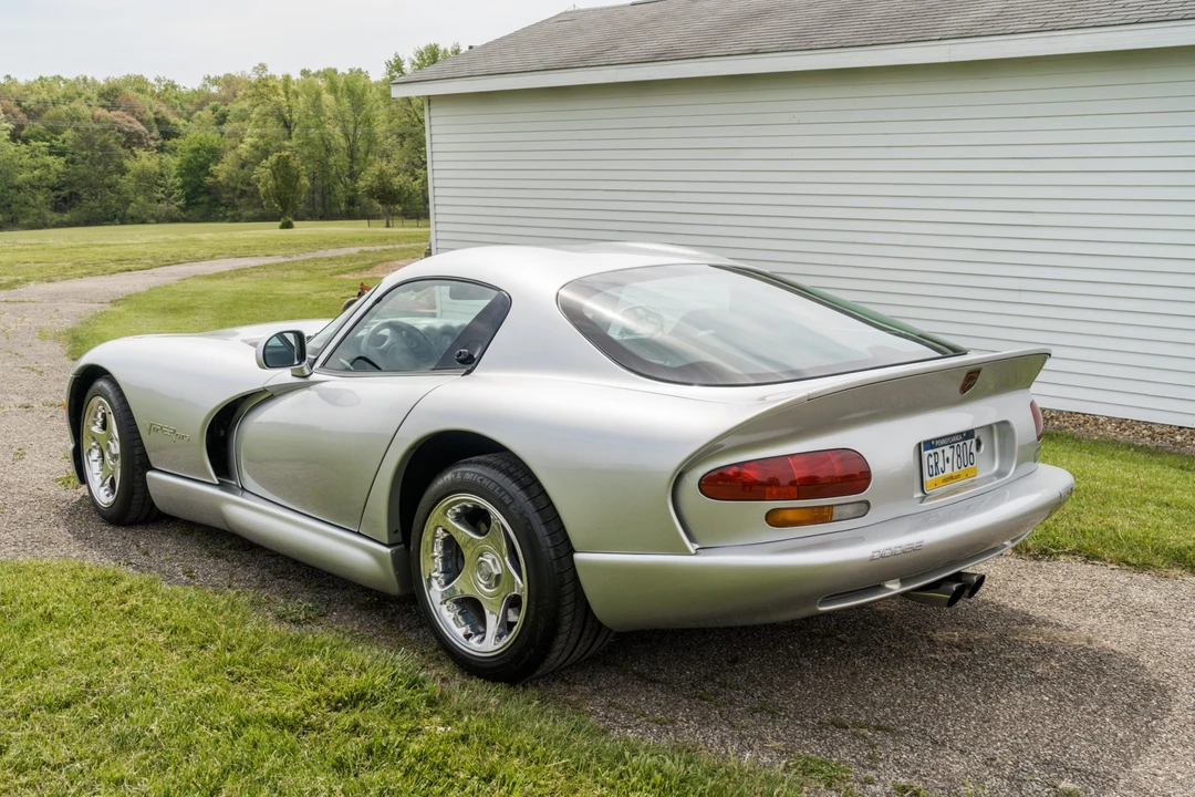 1998 Dodge Viper GTS 2nd Gen - Image 5 of 31