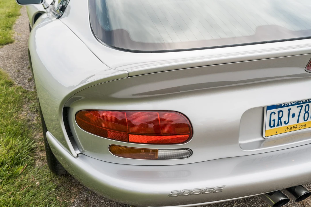 1998 Dodge Viper GTS 2nd Gen - Image 25 of 31