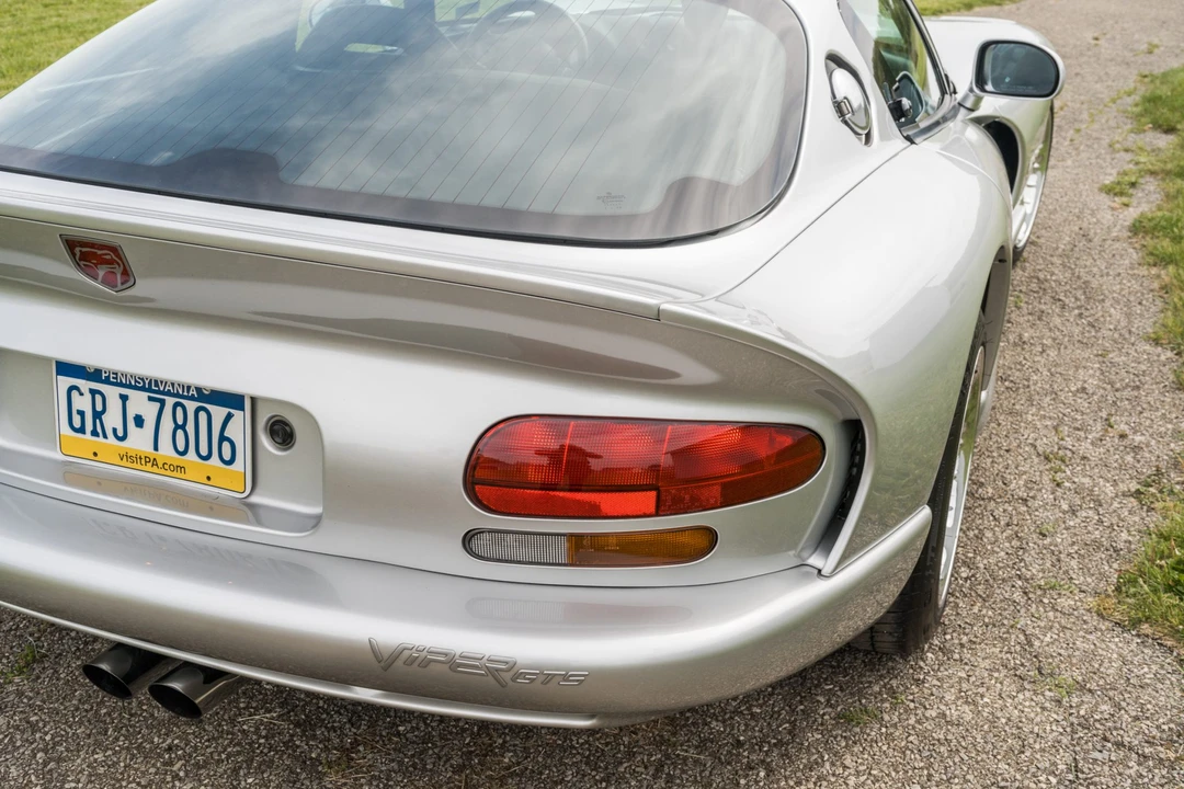 1998 Dodge Viper GTS 2nd Gen - Image 26 of 31