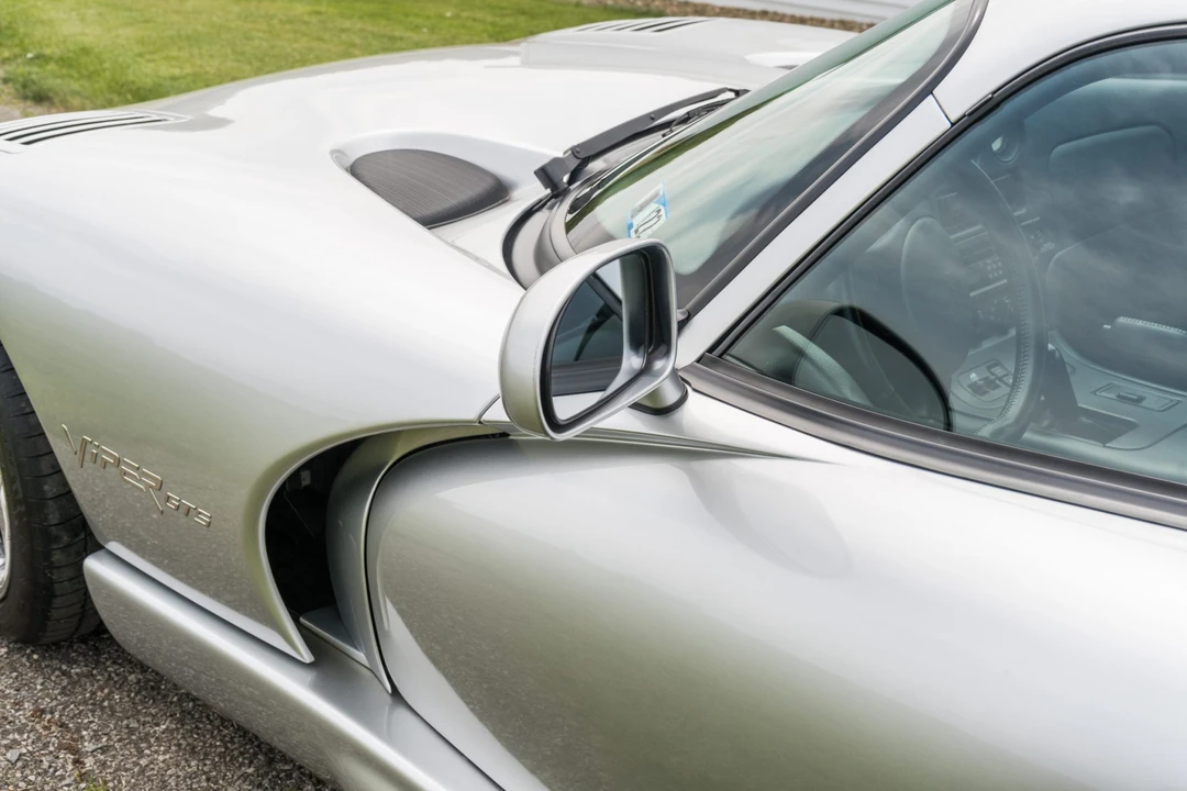 1998 Dodge Viper GTS 2nd Gen - Image 14 of 31