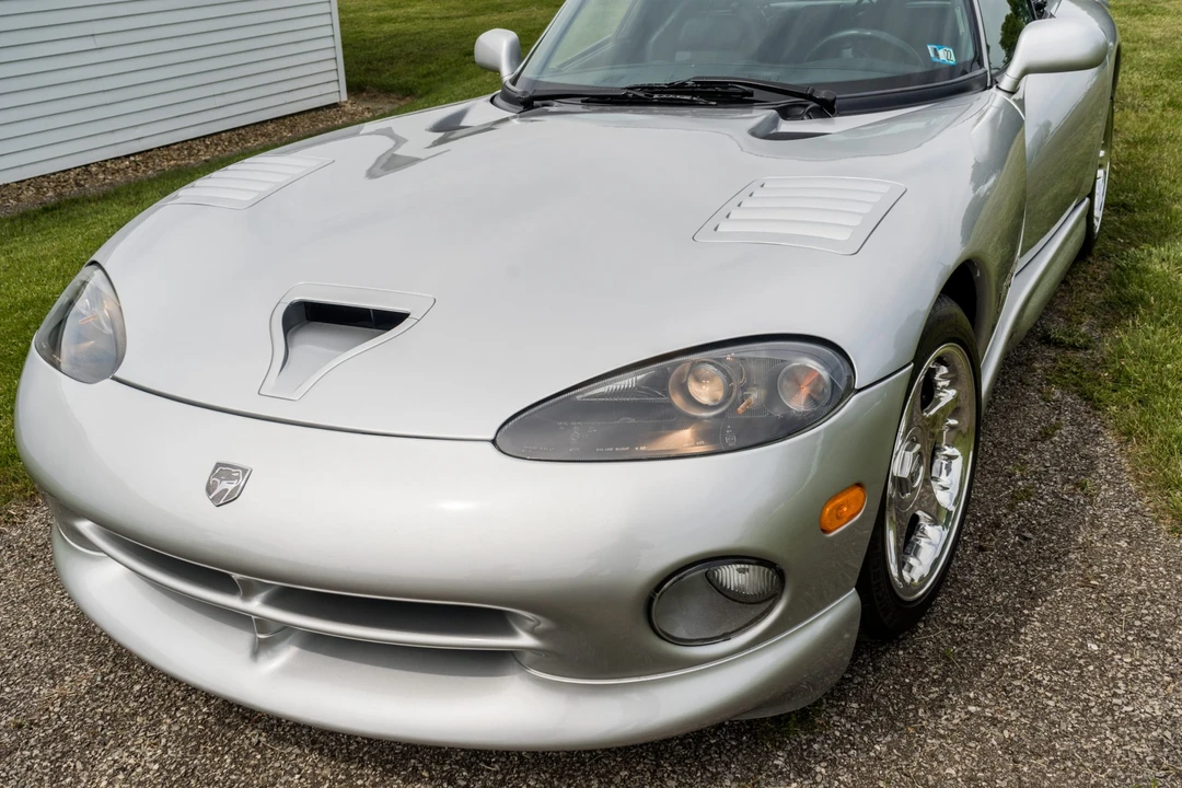 1998 Dodge Viper GTS 2nd Gen - Image 11 of 31