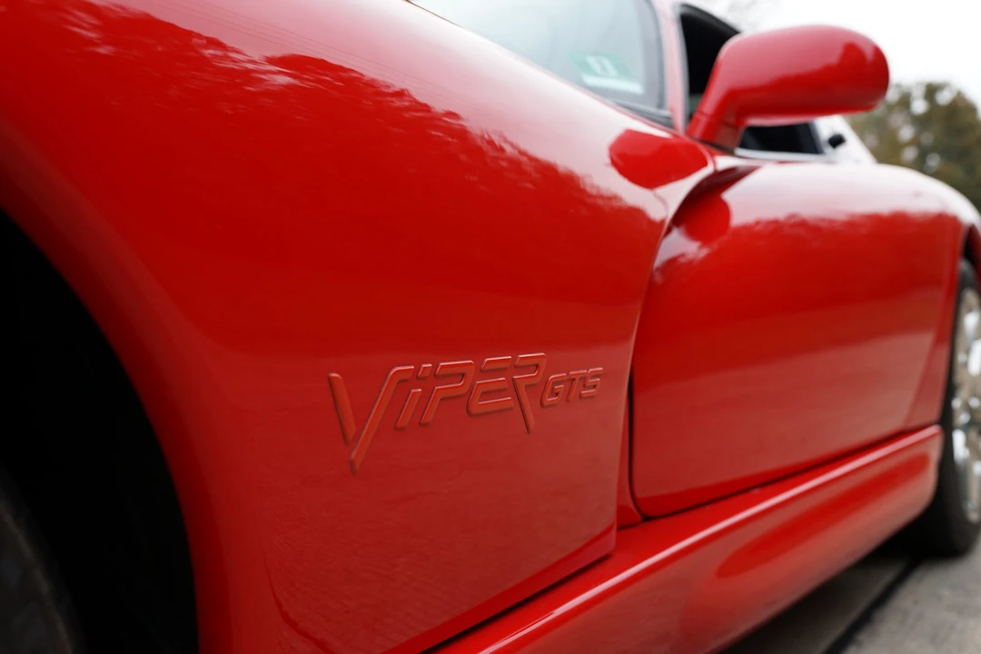 1998 Dodge Viper GTS 2nd Gen - Image 13 of 31
