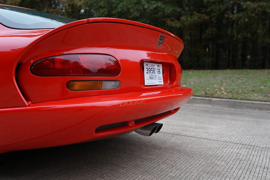 1998 Dodge Viper GTS 2nd Gen - Image 16 of 31