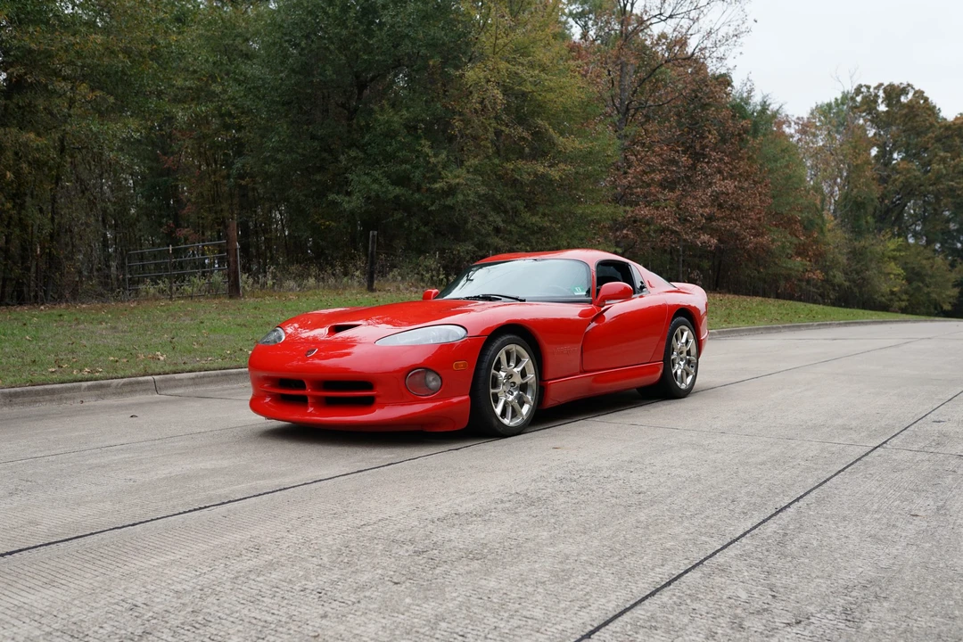 1998 Dodge Viper GTS 2nd Gen - Image 2 of 31