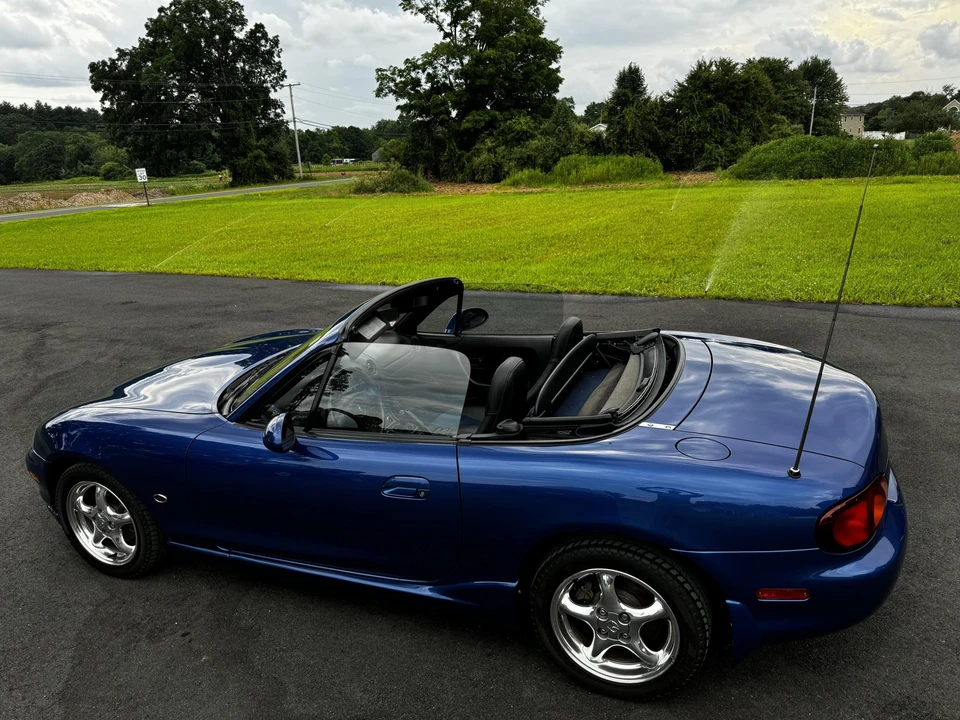 1999 Mazda NB MX-5 Miata - Image 15 of 31