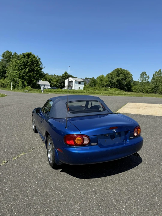 1999 Mazda NB MX-5 Miata - Image 11 of 31
