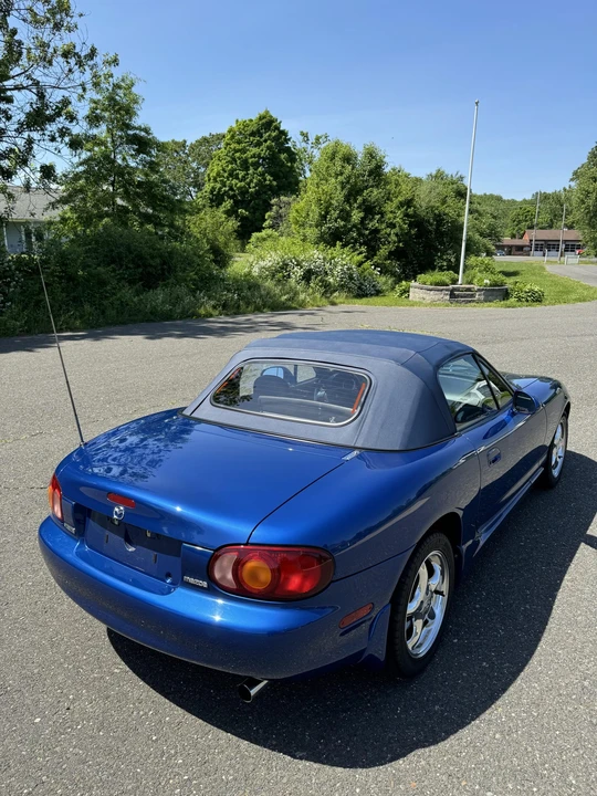 1999 Mazda NB MX-5 Miata - Image 9 of 31