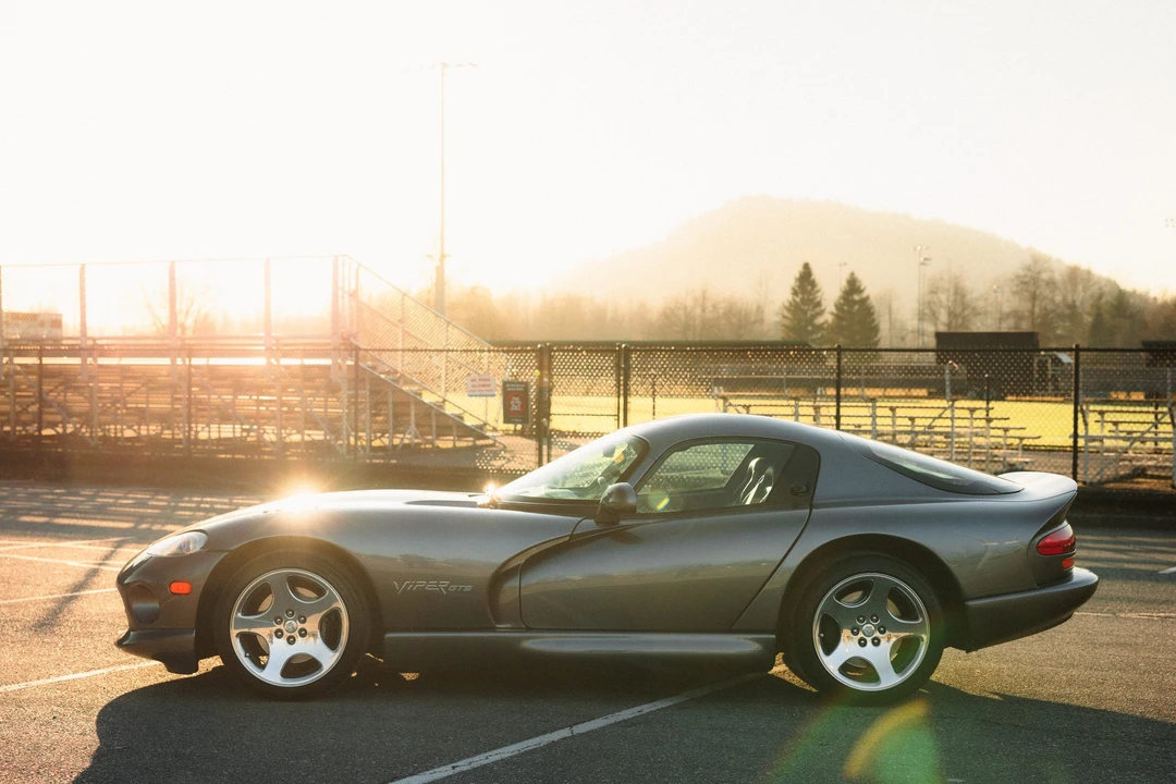 2000 Dodge Viper GTS 2nd Gen - Image 17 of 31