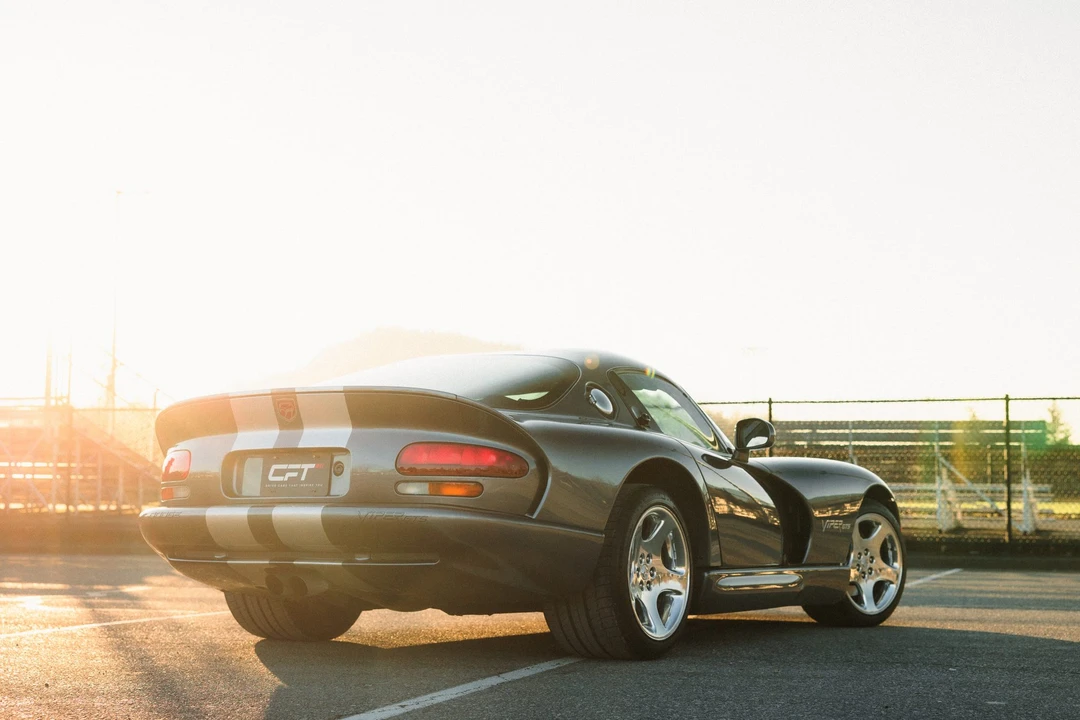 2000 Dodge Viper GTS 2nd Gen - Image 28 of 31