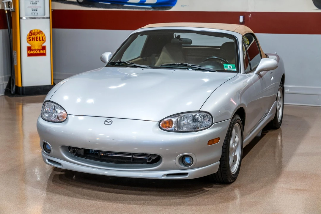 2000 Mazda NB MX-5 Miata - Image 5 of 31