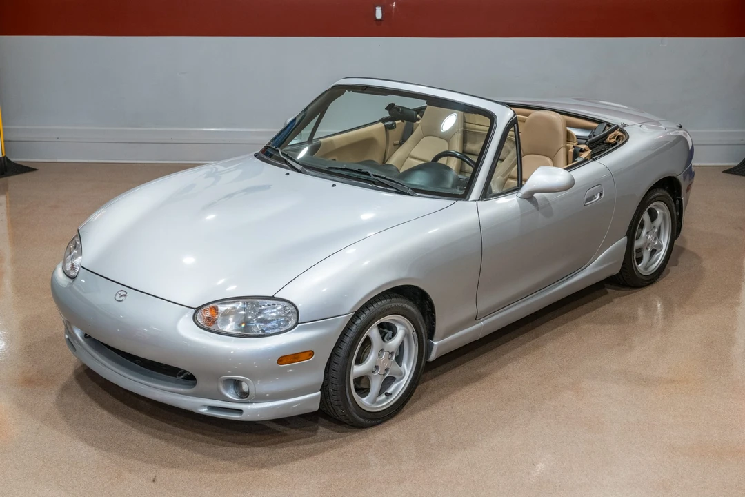 2000 Mazda NB MX-5 Miata - Image 2 of 31