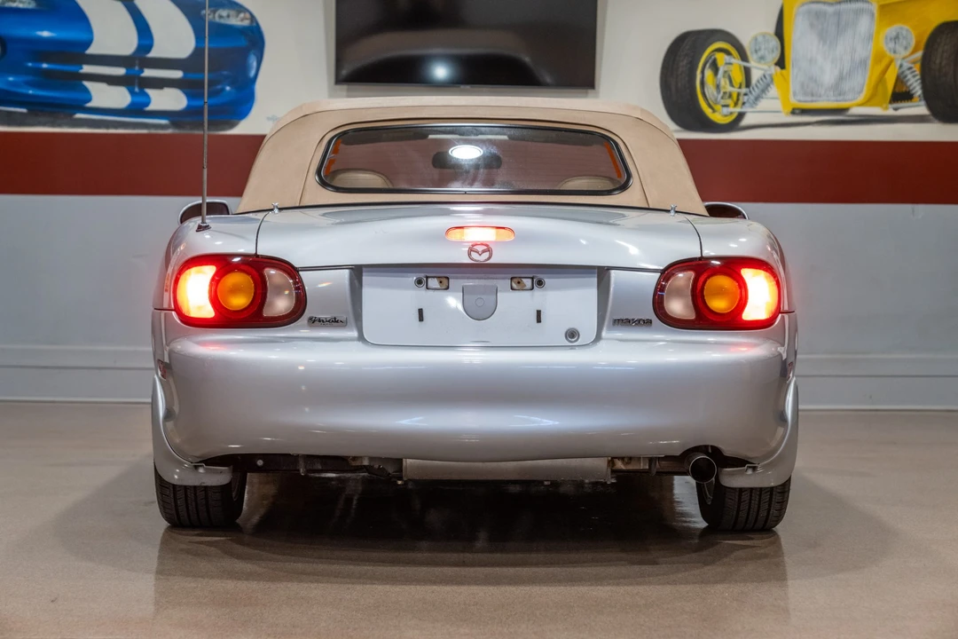 2000 Mazda NB MX-5 Miata - Image 16 of 31
