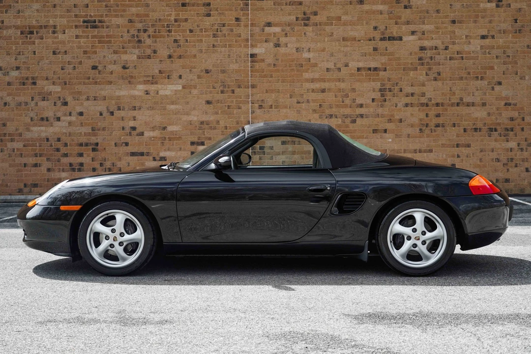 2000 Porsche 986 Boxster - Image 12 of 31