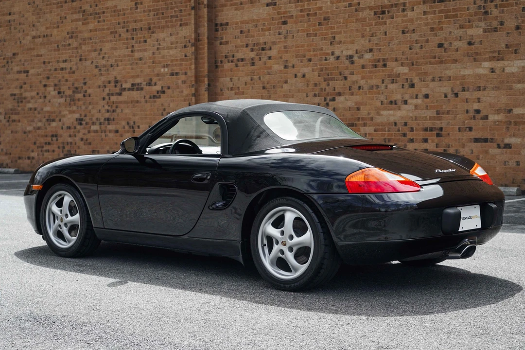 2000 Porsche 986 Boxster - Image 11 of 31
