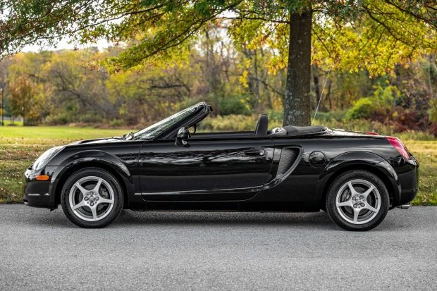 2000 Toyota MR2 Spyder/MR-S - Image 3 of 8