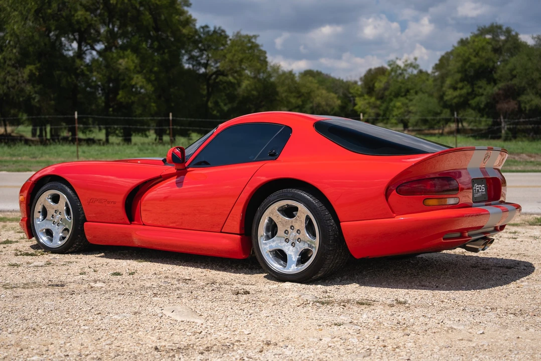 2001 Dodge Viper GTS 2nd Gen - Image 5 of 31