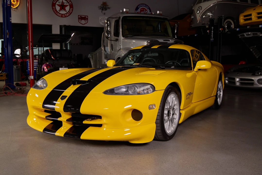 2001 Dodge Viper ACR 2nd Gen - Image 3 of 31