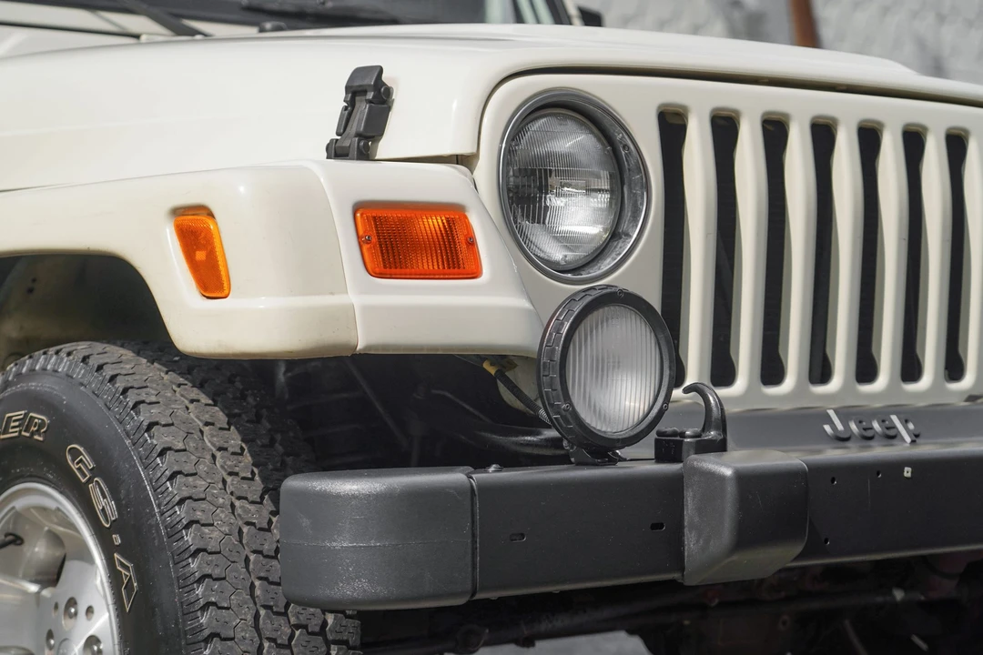 2001 Jeep TJ Wrangler - Image 21 of 31