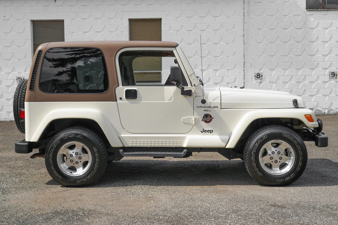 2001 Jeep TJ Wrangler - Image 8 of 31
