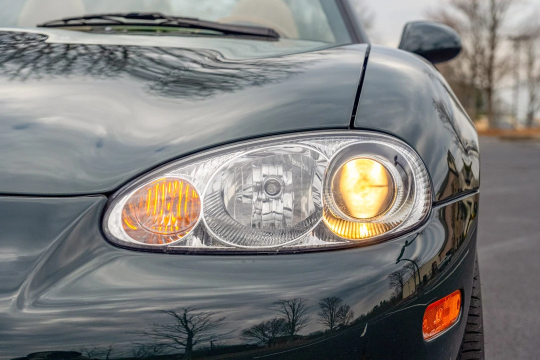 2001 Mazda NB MX-5 Miata - Image 29 of 31