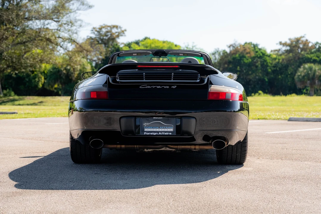 2001 Porsche 996 Carrera 4 - Image 10 of 31