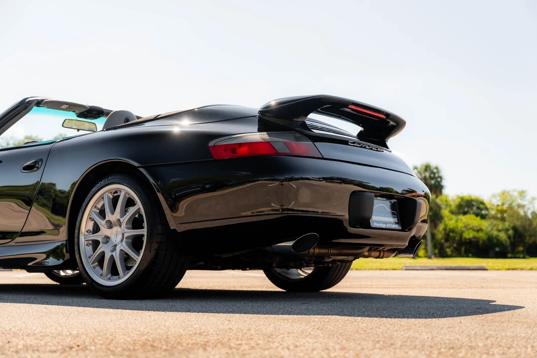 2001 Porsche 996 Carrera 4 - Image 21 of 31