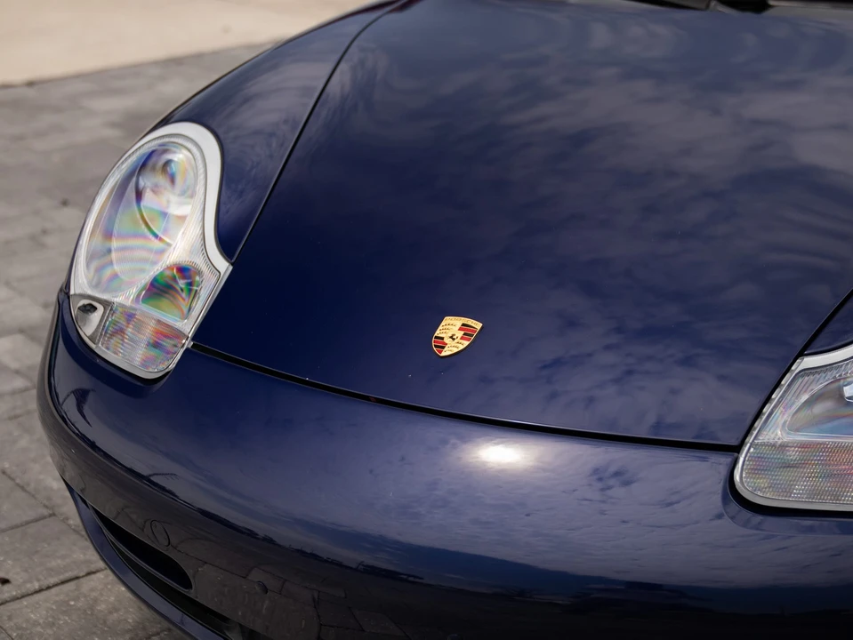 2001 Porsche 996 Carrera 4 - Image 27 of 31