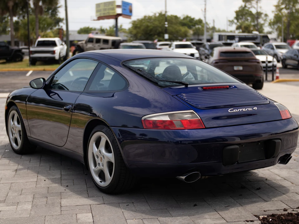 2001 Porsche 996 Carrera 4 - Image 4 of 31
