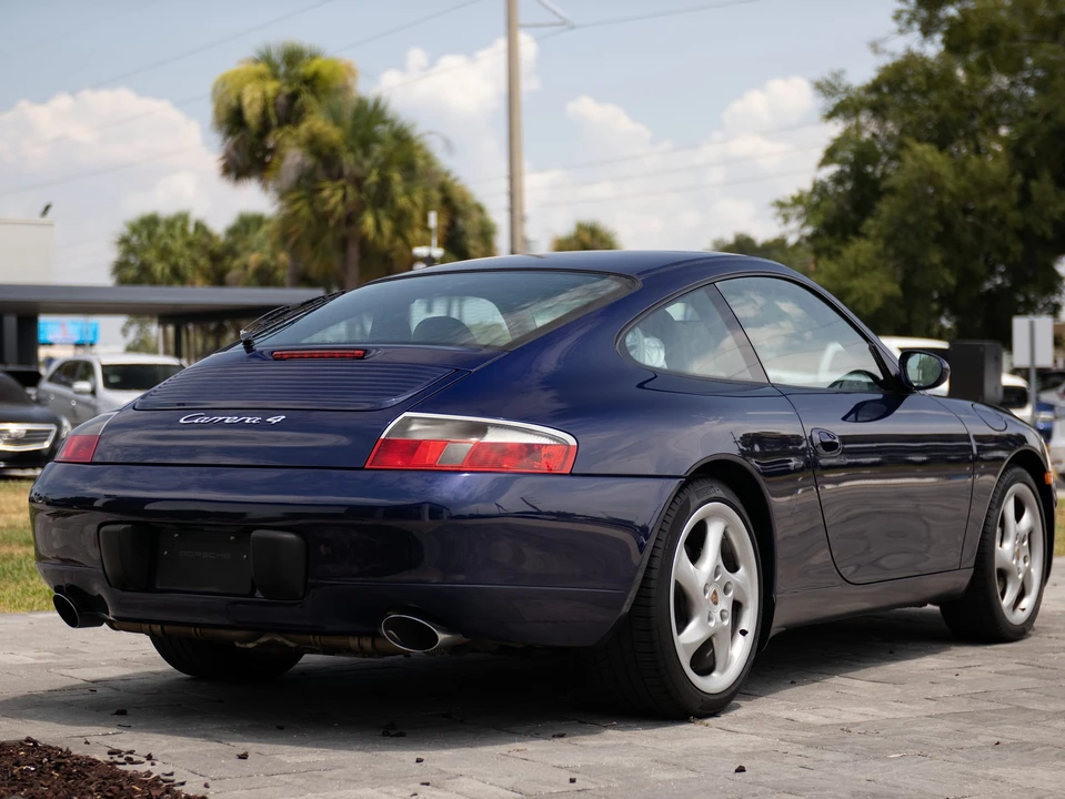 2001 Porsche 996 Carrera 4 - Image 6 of 31