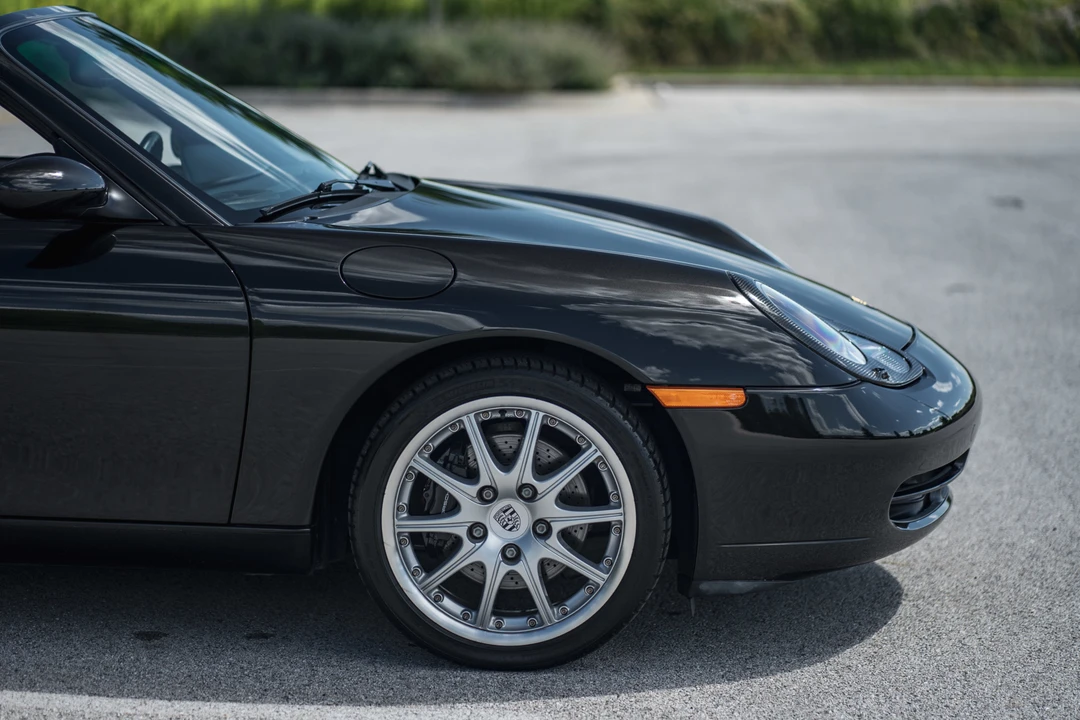 2001 Porsche 996 Carrera - Image 29 of 31