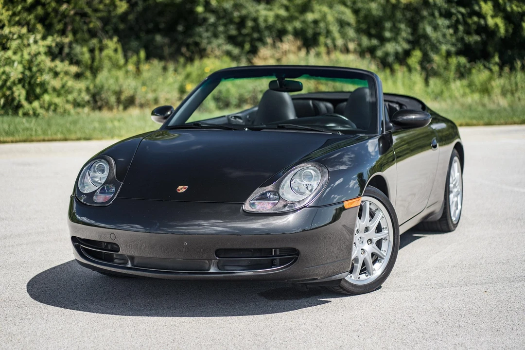 2001 Porsche 996 Carrera - Image 6 of 31