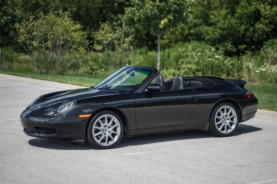 2001 Porsche 996 Carrera - Image 9 of 31