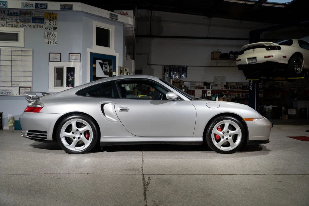 2001 Porsche 996 Turbo - Image 12 of 31