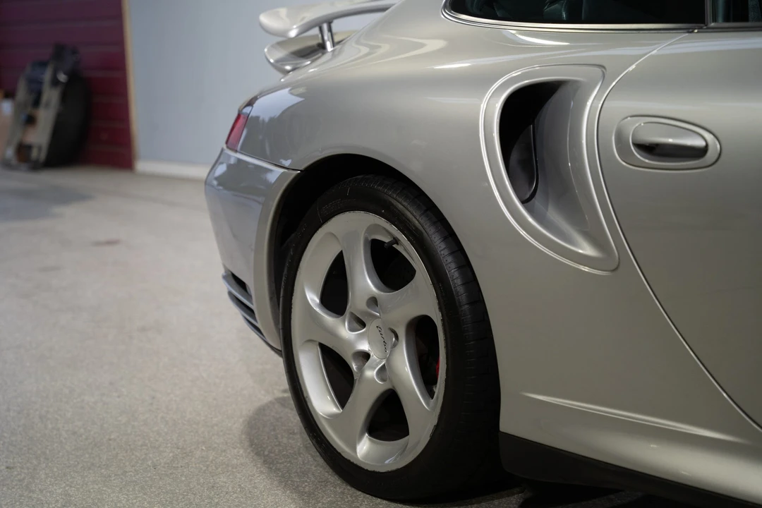 2001 Porsche 996 Turbo - Image 23 of 31