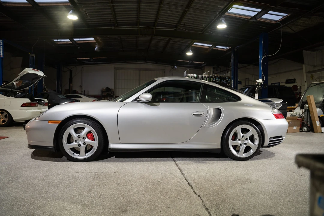 2001 Porsche 996 Turbo - Image 6 of 31