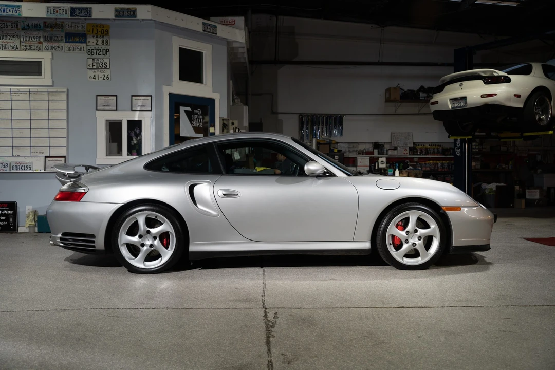 2001 Porsche 996 Turbo - Image 13 of 31