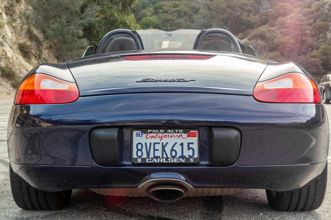2001 Porsche 986 Boxster - Image 16 of 31