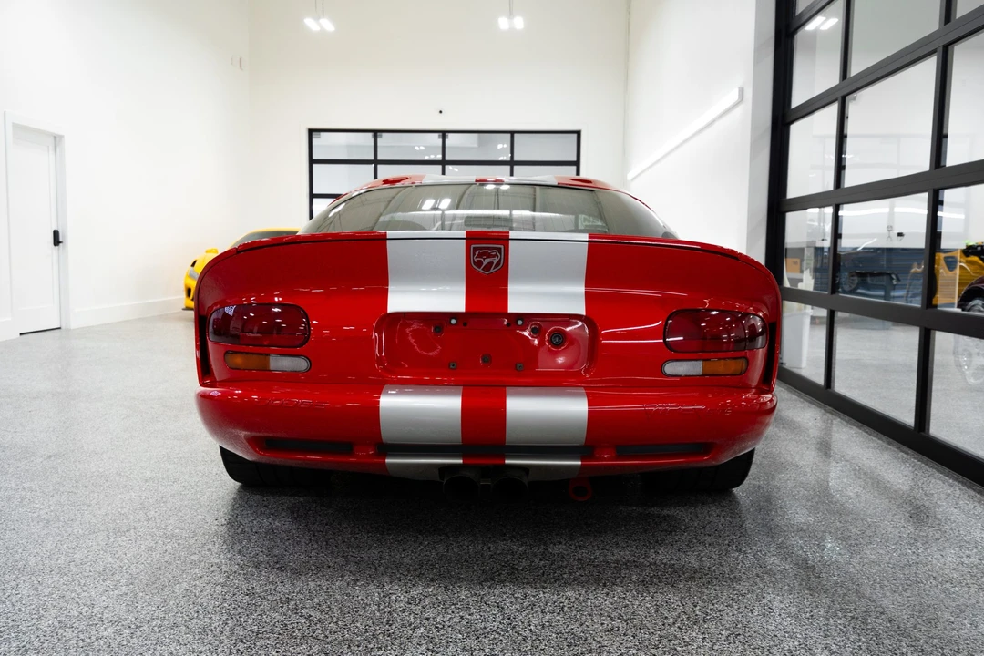 2002 Dodge Viper GTS 2nd Gen - Image 4 of 31