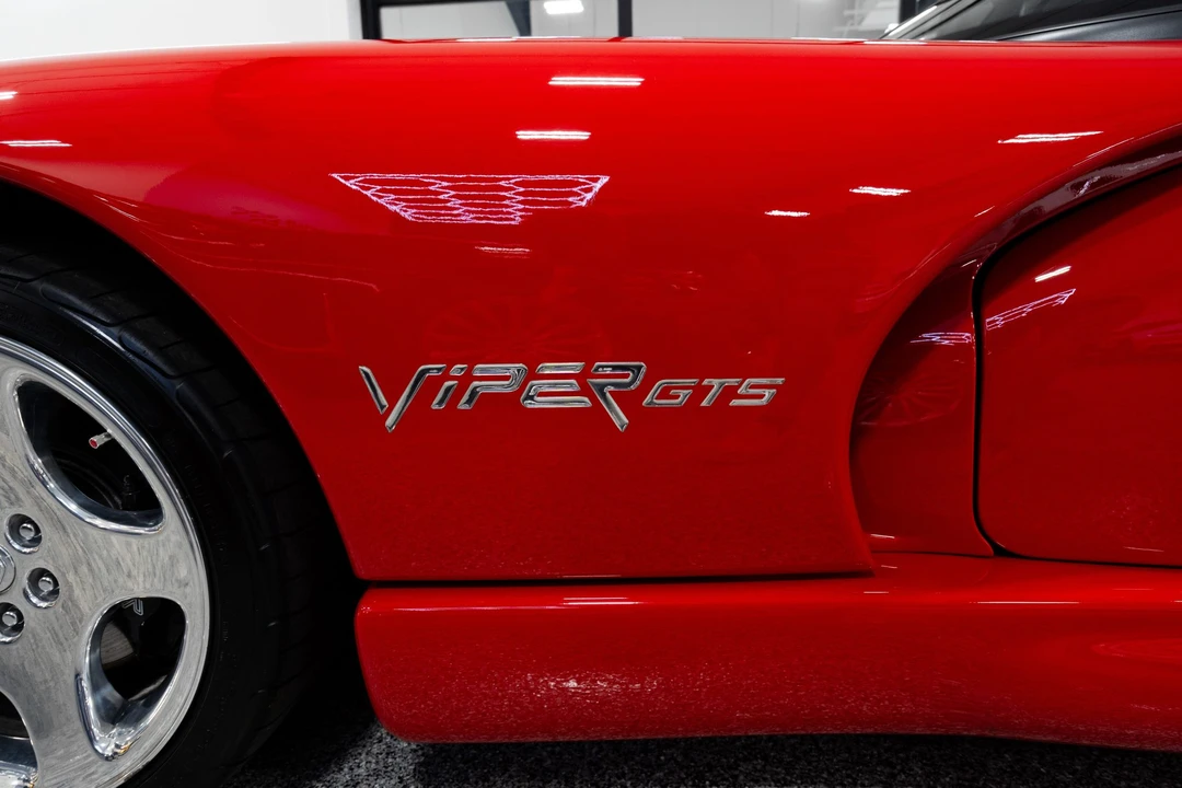 2002 Dodge Viper GTS 2nd Gen - Image 11 of 31